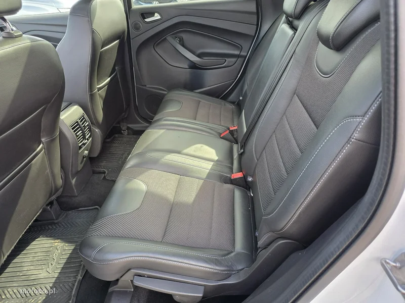 Ford Kuga II 22