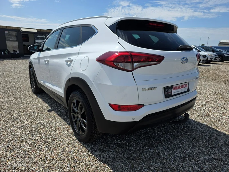 Hyundai TUCSON 11