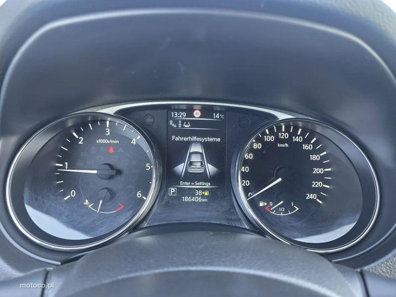 Nissan X-Trail 16