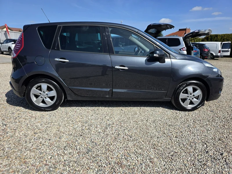 Renault Scenic III 4