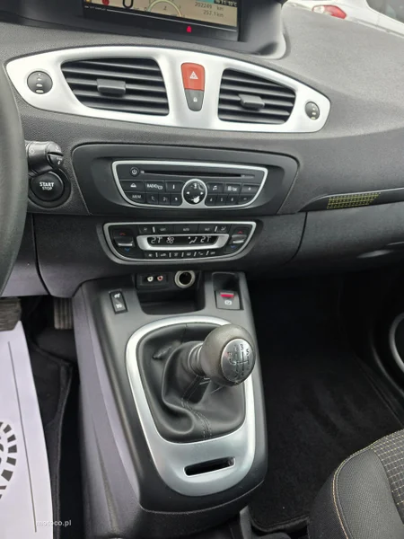 Renault Scenic III 7