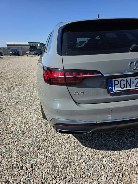 Audi A4 B9 32