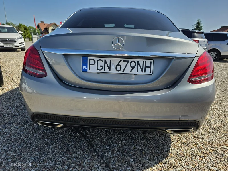 Mercedes-Benz Klasa C W205 C 200 12