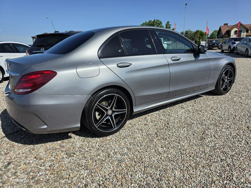 Mercedes-Benz Klasa C W205 C 200 13