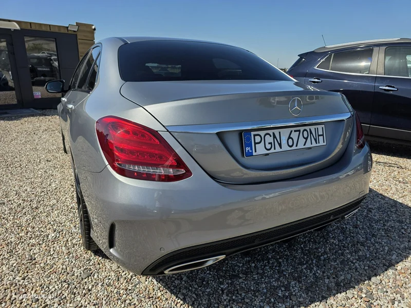 Mercedes-Benz Klasa C W205 C 200 26