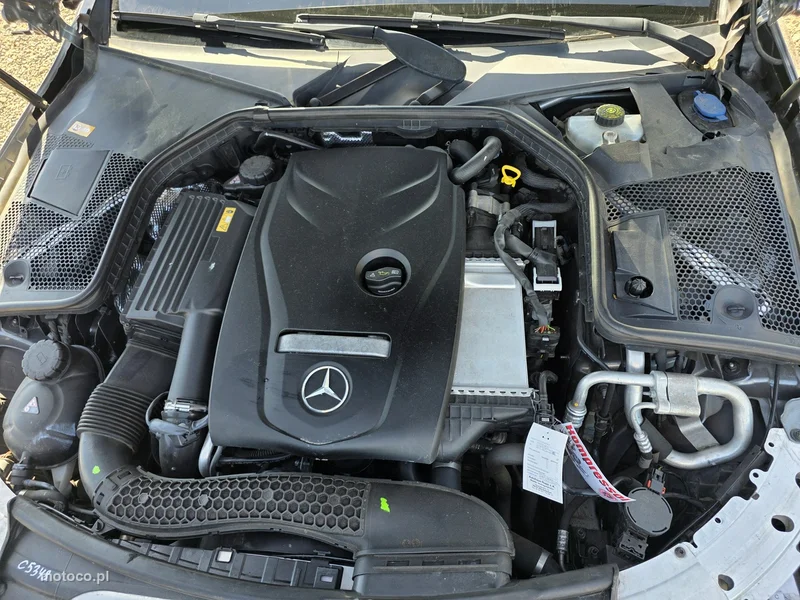 Mercedes-Benz Klasa C W205 C 200 39