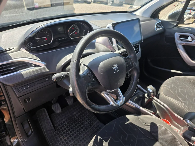 Peugeot 2008 4