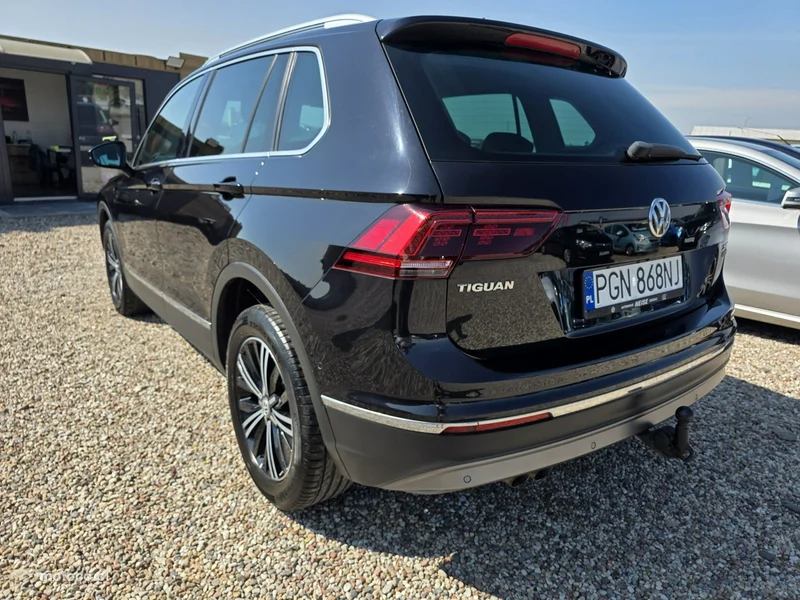 Volkswagen Tiguan AD 7