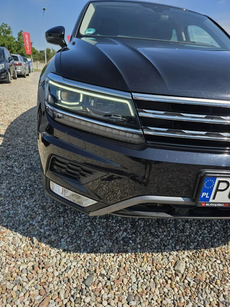 Volkswagen Tiguan AD 8