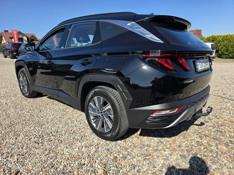 Hyundai TUCSON 4