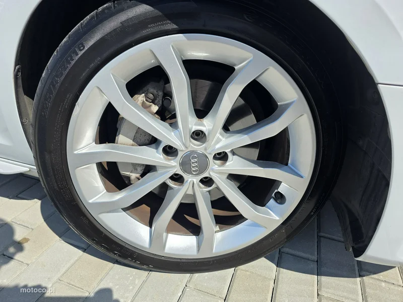 Audi A4 B9 25