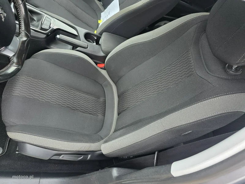 Peugeot 308 SW 12