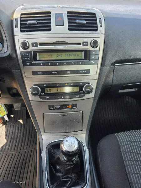 Toyota Avensis T27 30