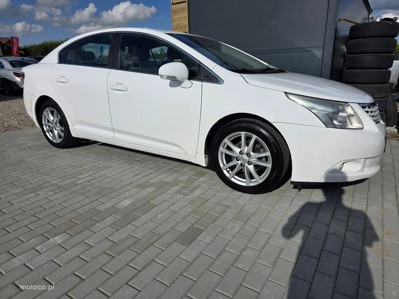 Toyota Avensis T27 5