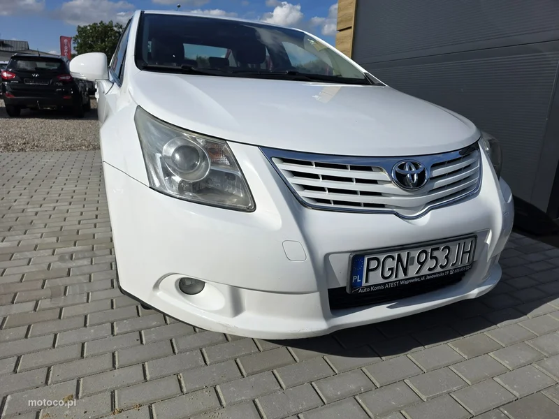 Toyota Avensis T27 7