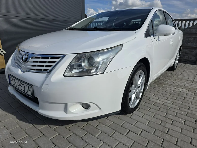 Toyota Avensis T27 10