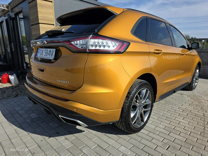Ford Edge 10