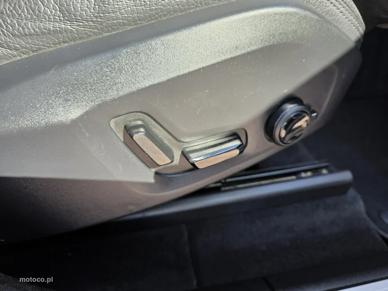 Volvo XC 60 12