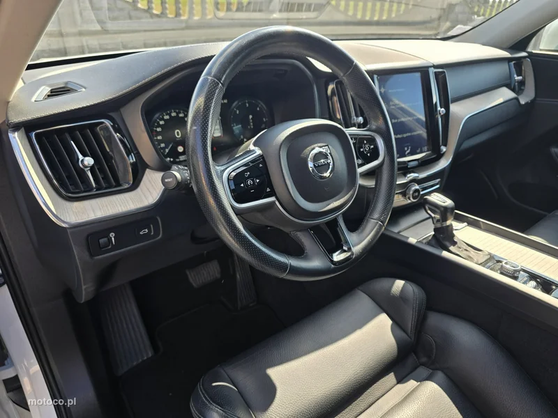 Volvo XC 60 17