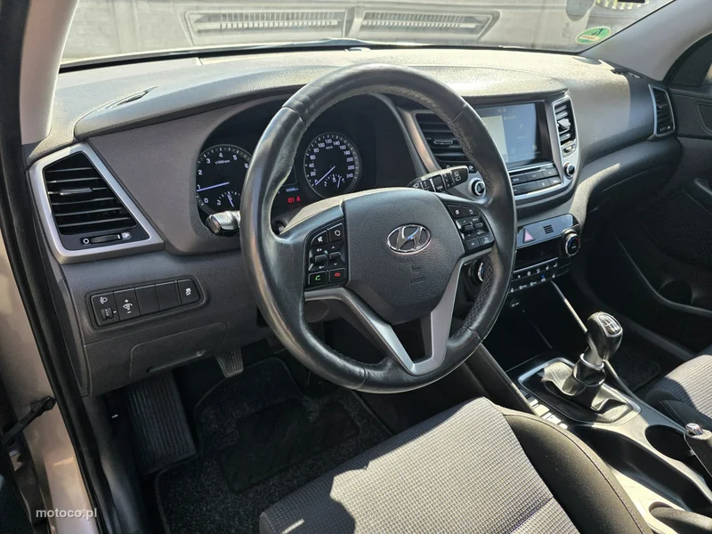 Hyundai TUCSON 11