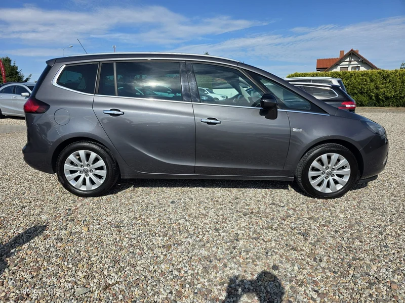 Opel Zafira C Tourer 7