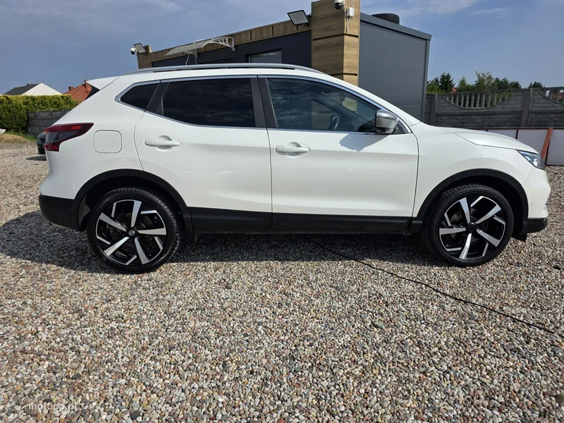 Nissan Qashqai 10