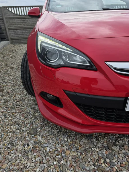 Opel Astra GTC 2