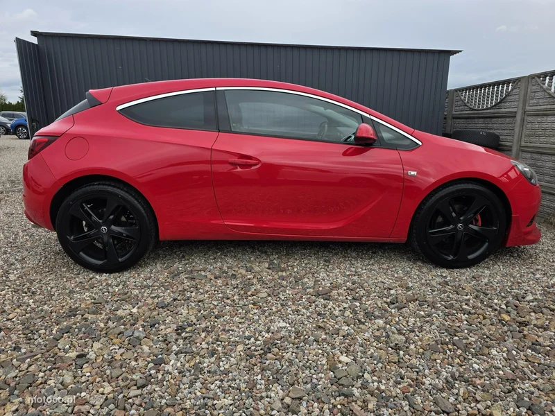 Opel Astra GTC 15
