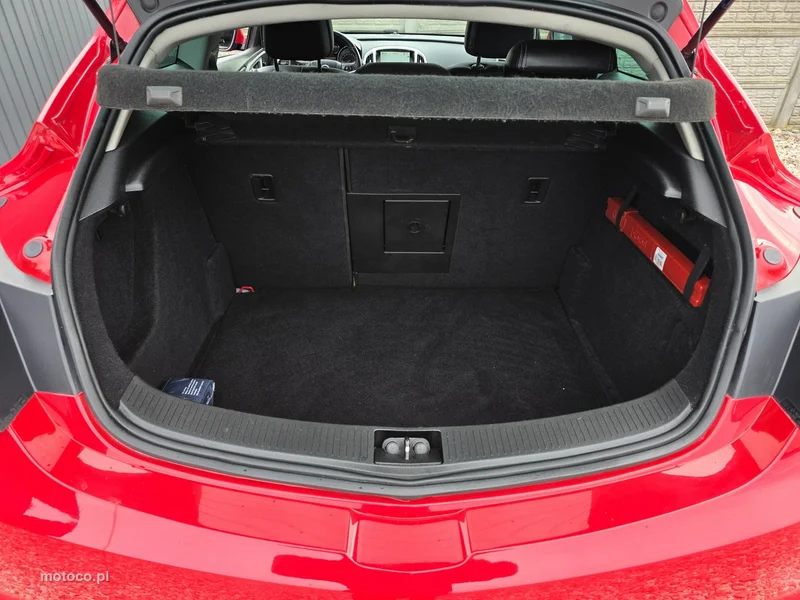 Opel Astra GTC 17