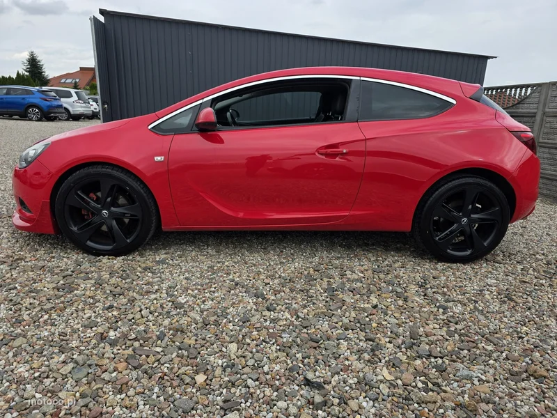 Opel Astra GTC 18