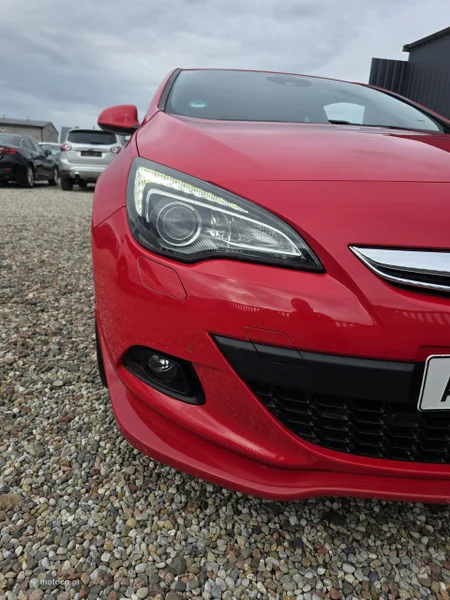 Opel Astra GTC 25