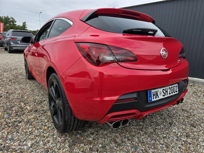 Opel Astra GTC 5