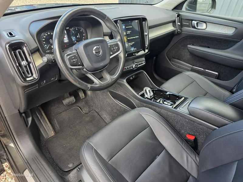 Volvo XC 40 3