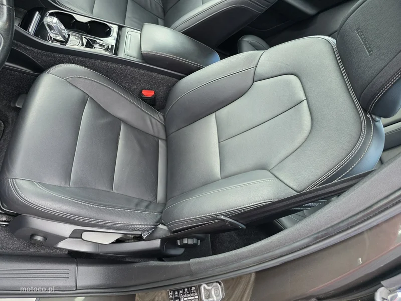 Volvo XC 40 35