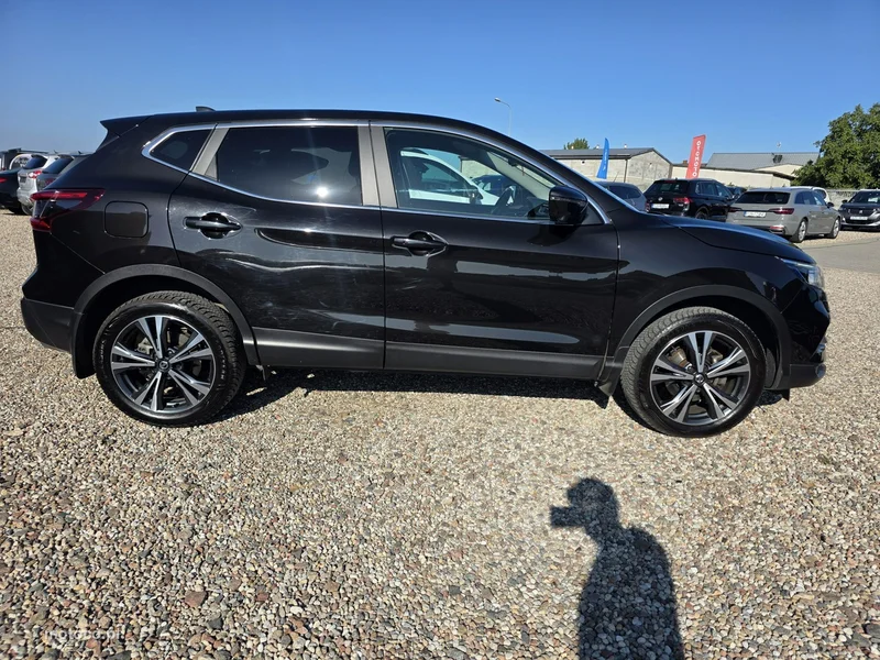 Nissan Qashqai 24