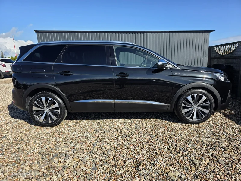 Peugeot 5008 13