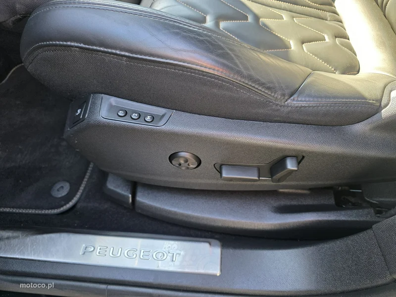 Peugeot 5008 17