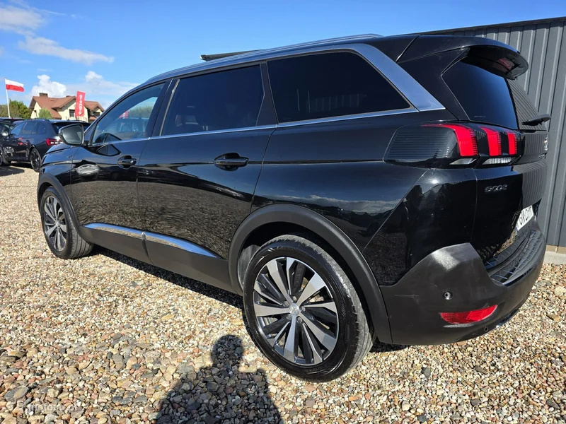 Peugeot 5008 3