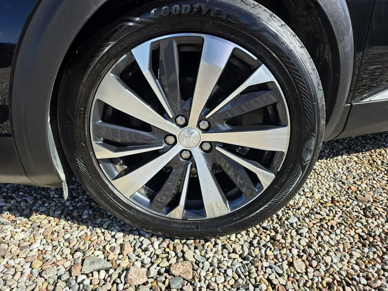 Peugeot 5008 33