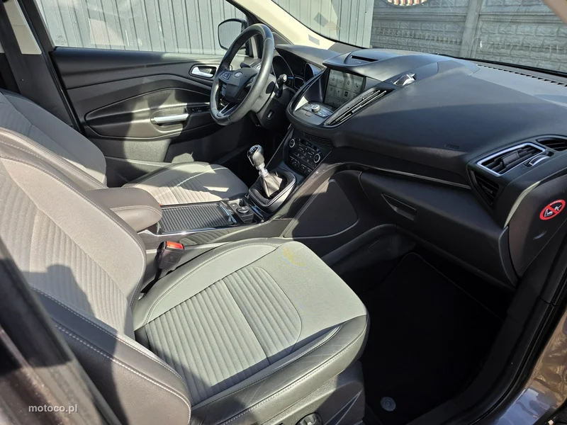 Ford Kuga II 18