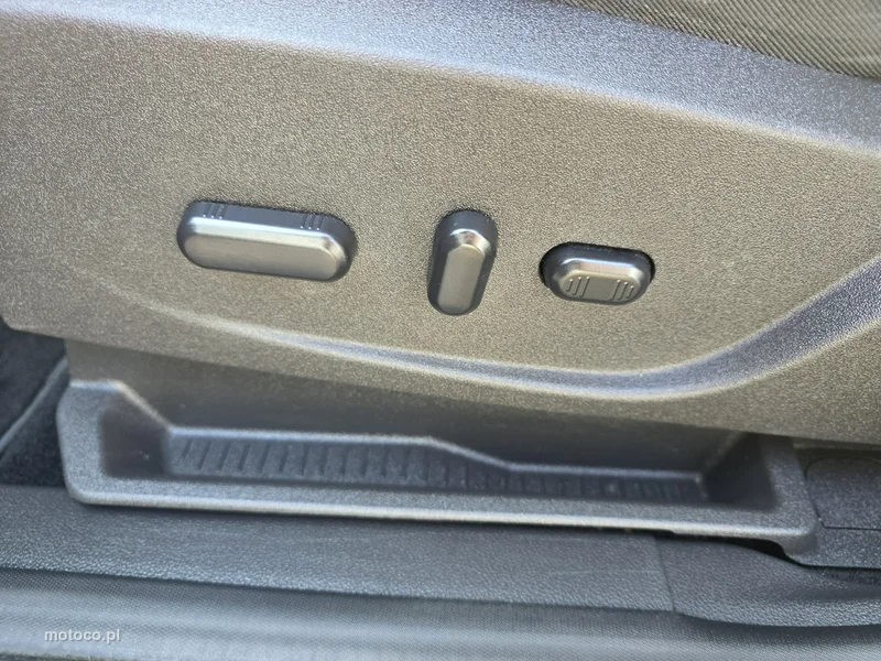 Ford Kuga II 24