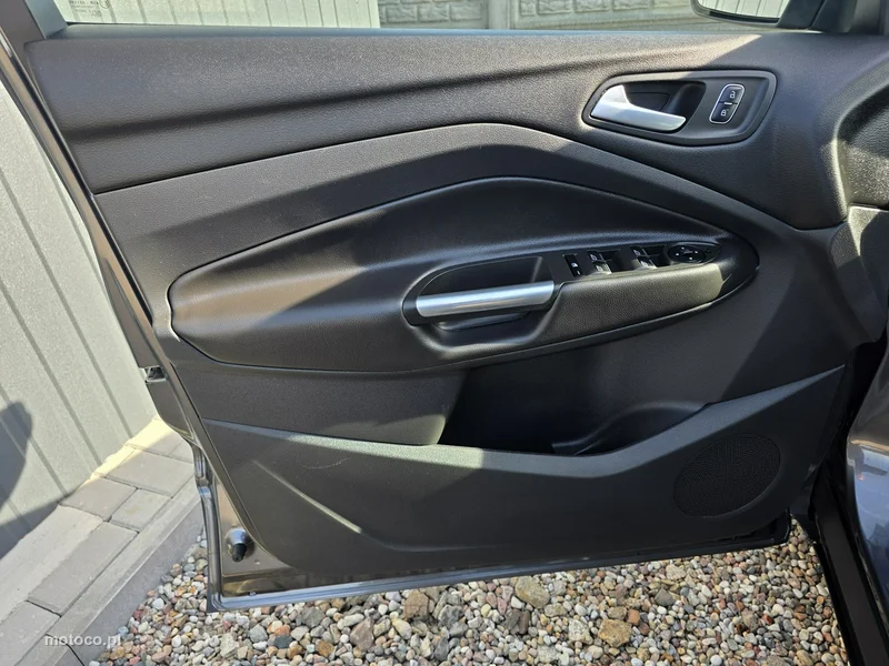 Ford Kuga II 26