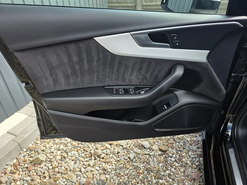 Audi A4 B9 12