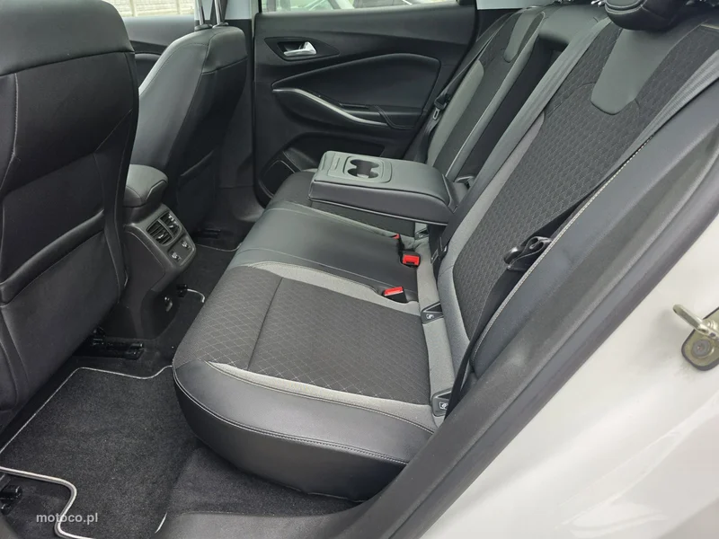Opel Grandland X 28