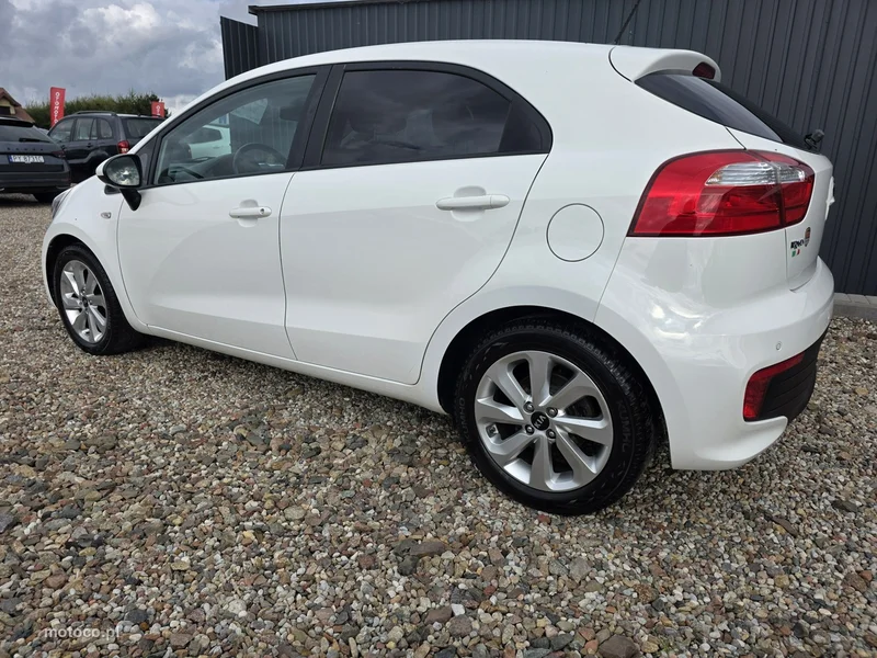 Kia Rio 9
