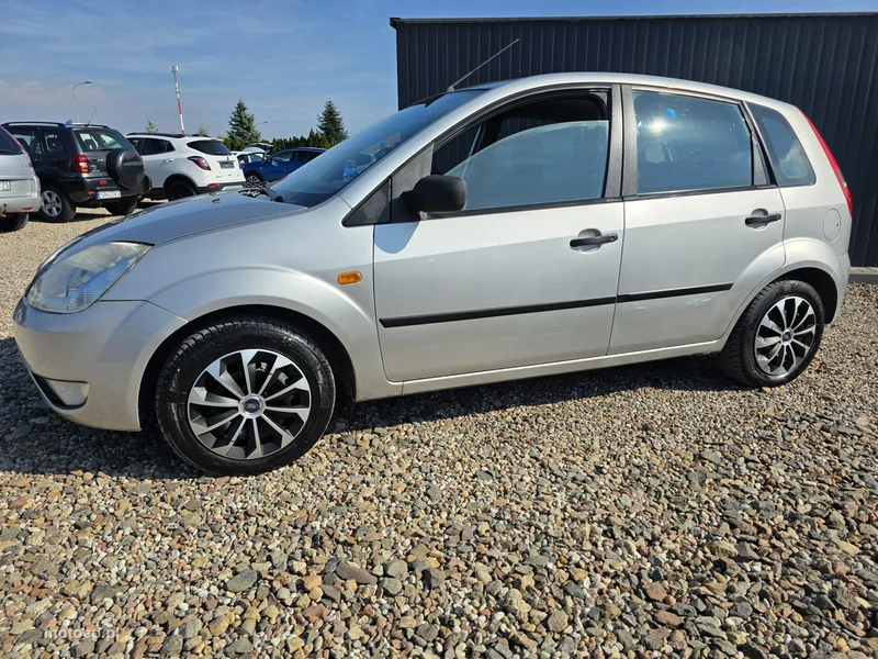 Ford Fiesta V 2