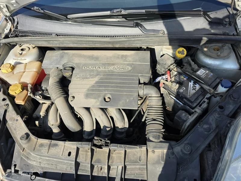 Ford Fiesta V 16