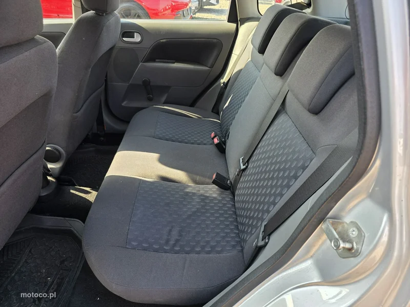Ford Fiesta V 17