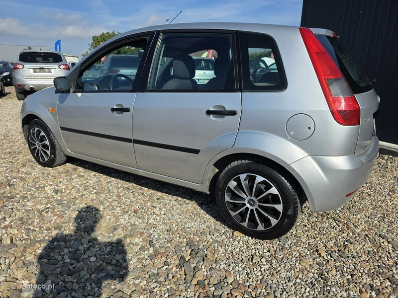 Ford Fiesta V 3