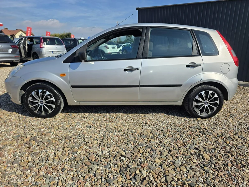 Ford Fiesta V 7